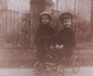 Τα παιδιά του Κωνσταντίνου Καραθεοδωρή, Στέφανος και Δέσποινα.