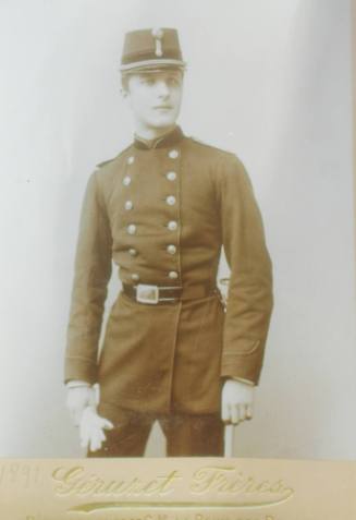 Καραθεοδωρή Κωνσταντίνος με στρατιωτική στολή.